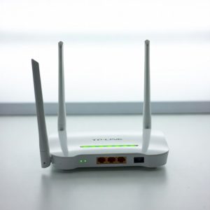 TP-LINK 3G/4G Wi-Fi ROUTER TL-MR3420 300MBPS WIRELESS ROUTER